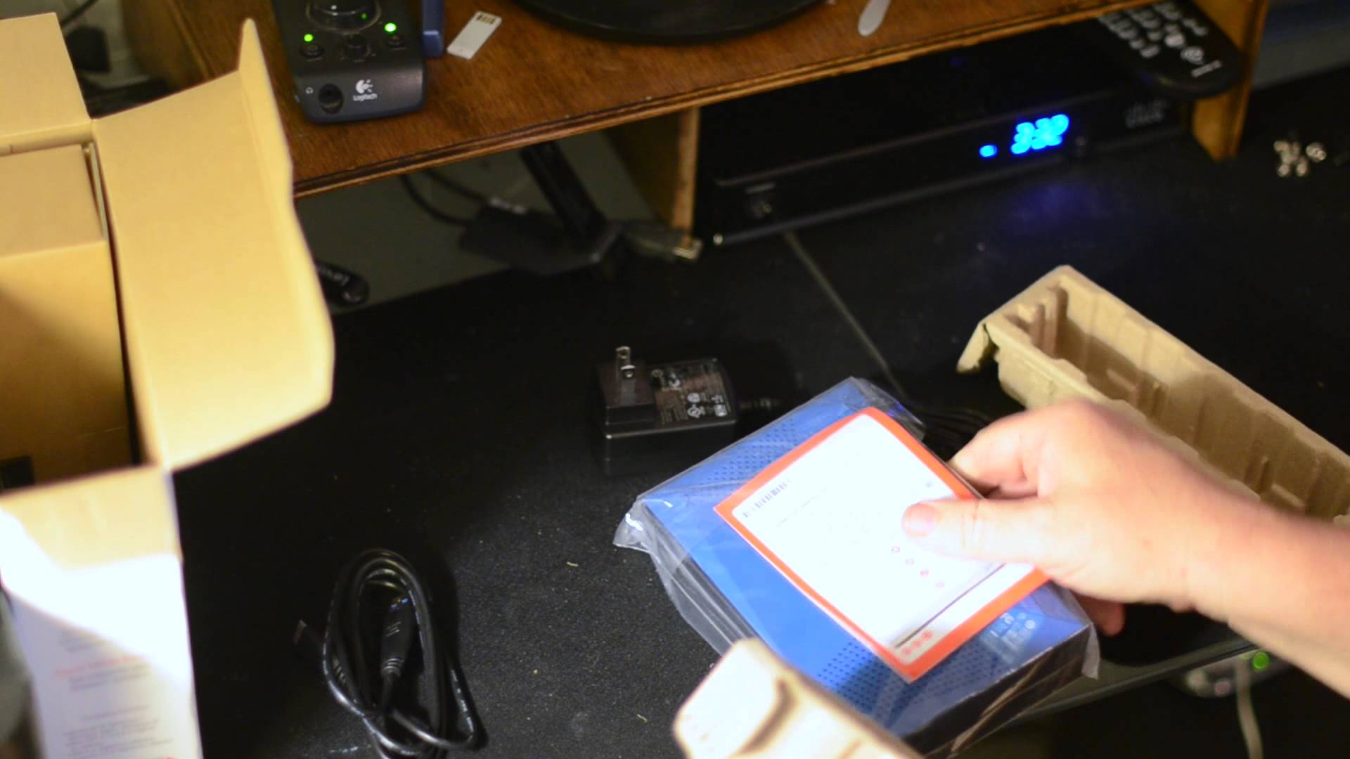 Seagate Backup Plus 5TB Unboxing and HDD Extraction